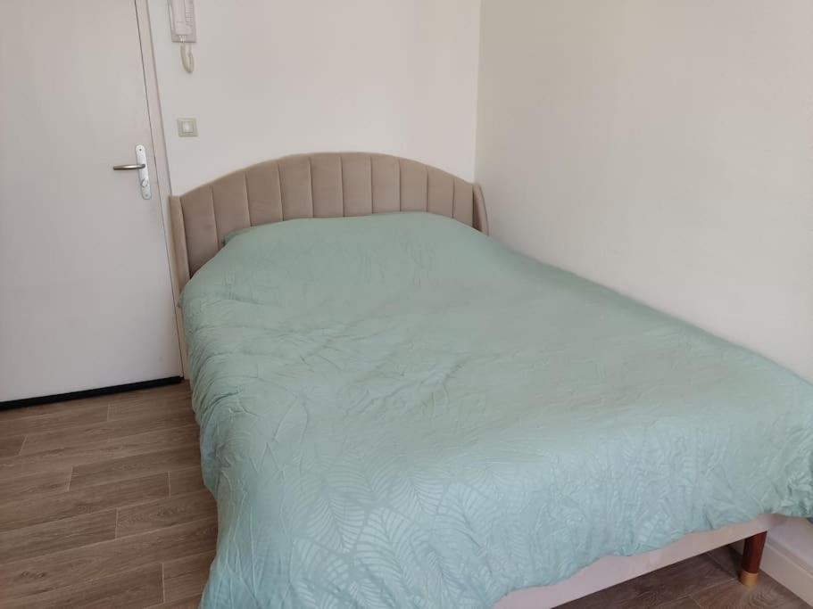 Le 3, Wifi, Parking, Centre Apartment Chateauroux Exterior photo